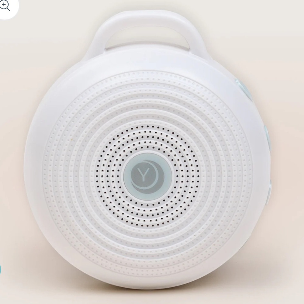 Rohm White Portable Sound Machine by Yogasleep